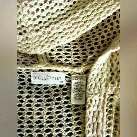 Stunning boho knit vest by  Full Tilt size medium beige - Picture 3 of 7
